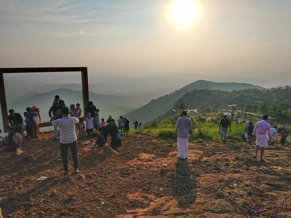 എത്തിച്ചേരുവാൻ