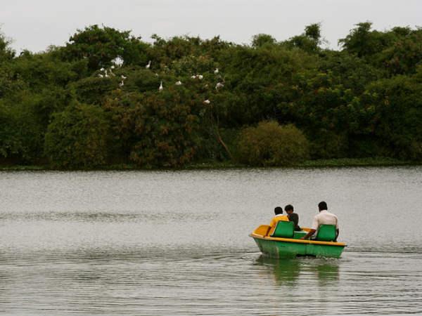 പാർക്കും ബോട്ടിങ്ങും