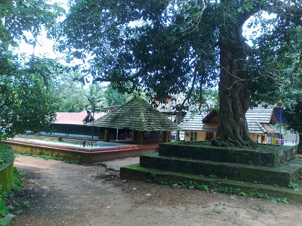 ലോകനാർകാവ് ഭഗവതി ക്ഷേത്രം