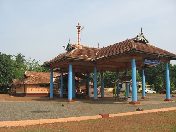 കുടയിലേറിവന്ന ദേവി