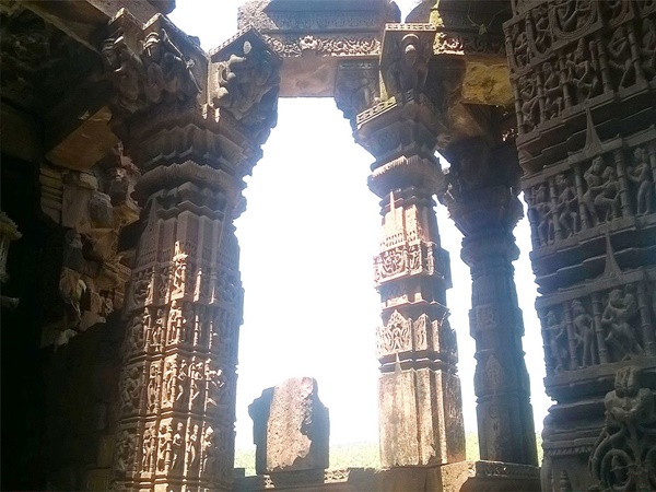 ഭാന്ദ് ദേവ ക്ഷേത്രം