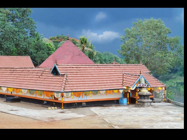 പന്തളം മഹാദേവ ക്ഷേത്രം