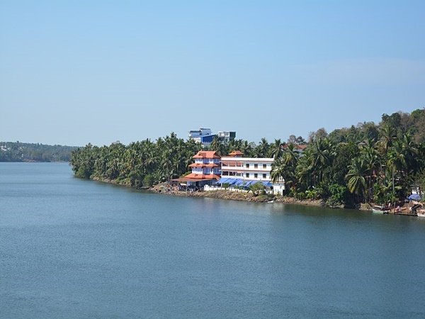 ജാതിയും മതവുമില്ല...എല്ലാവരും ഒന്ന്