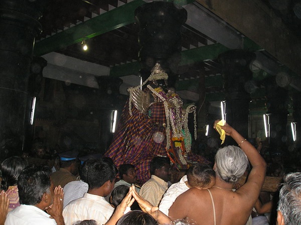 നാച്ചിയാർ കോവിലിലെ കാല ഗരുഡൻ