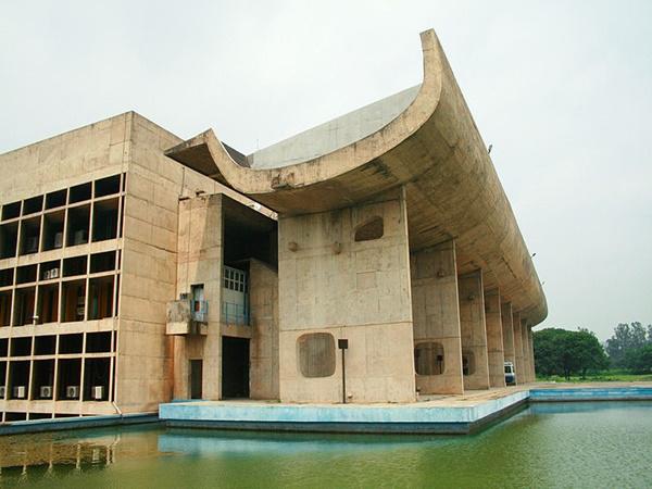 ചണ്ഡിഗഡിലെ കാപിറ്റോൾ കോംപ്ലക്സ്