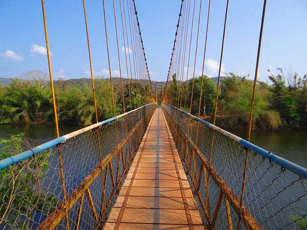 രേഖകൾ പരിശോധിച്ച് മാത്രം