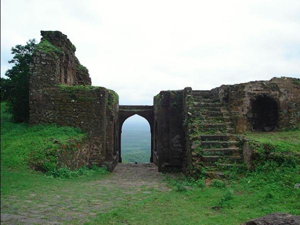 അസിര്ഗഡ് കോട്ട