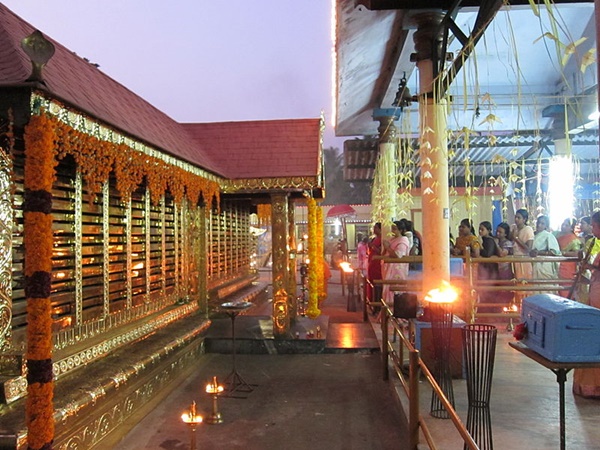 ദേവി വന്ന കഥ