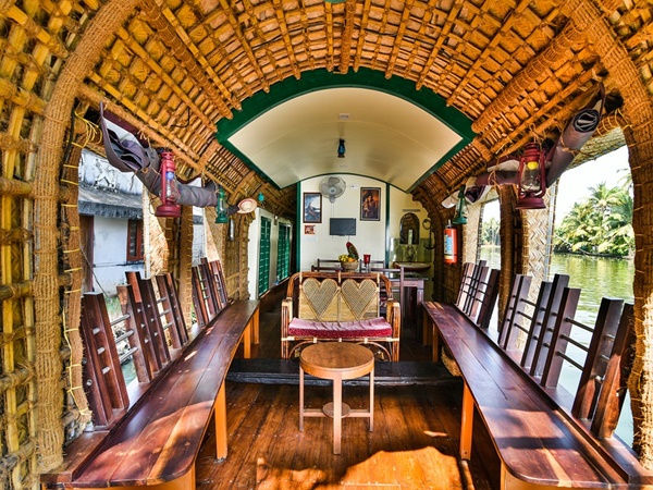 രണ്ട് രാത്രിയും 3 പകലും