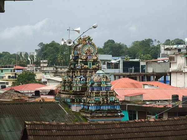രണ്ട് പിറന്നാളുകൾ