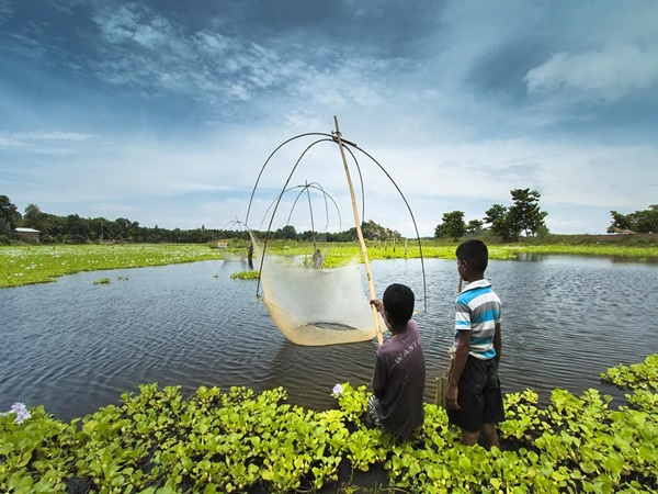 നദീതീരങ്ങളിലൂടെ നാടിനെ അറിയാനൊരു യാത്ര
