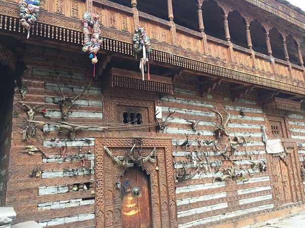 ആചാരങ്ങൾ അനുസരിച്ചാൽ പോകാം