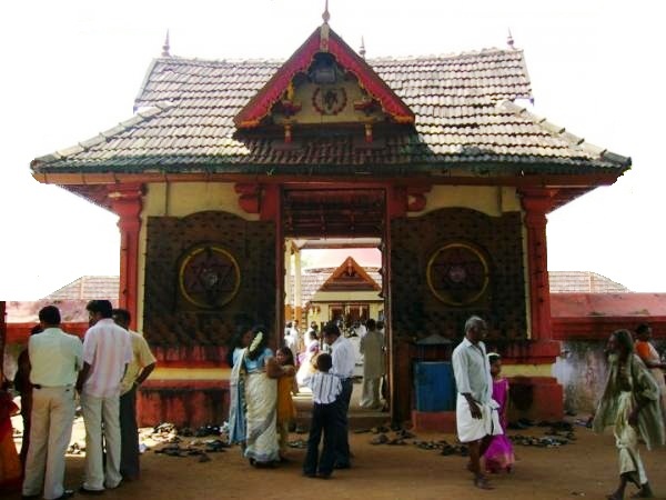 ശിവനും ആനന്ദവല്ലീശ്വരിയും