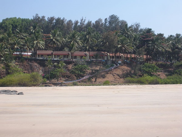 അടുത്തുള്ള ഇടങ്ങൾ