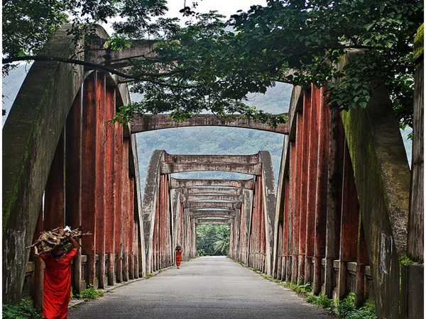 നേര്യമംഗലം പാലം