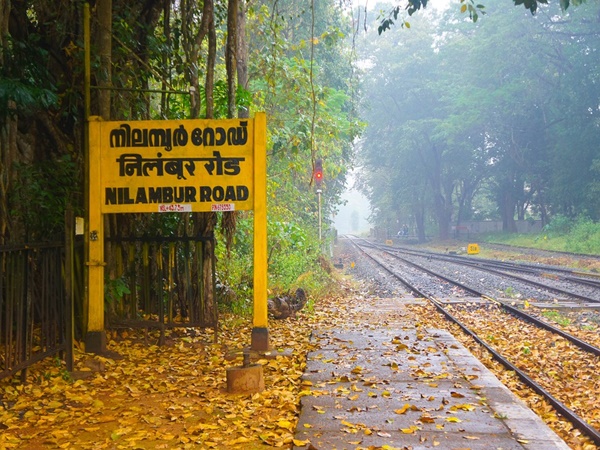IRCTC to restore service charges on e-tickets from 1 September IRCTC to restore service charges on e-tickets from 1 September