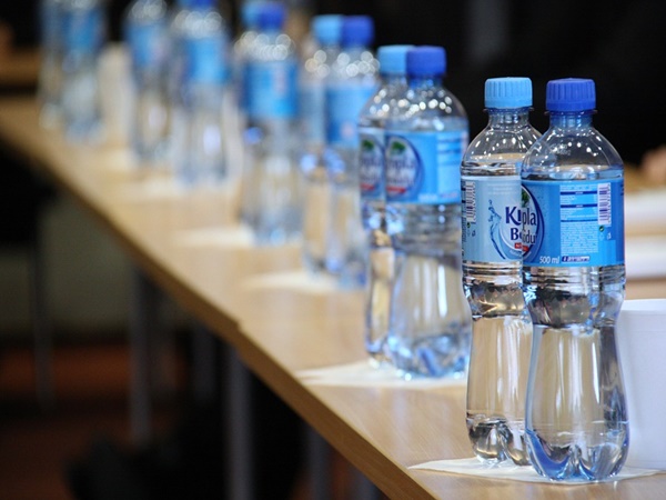 crush water bottles at railway stations crush water bottles at railway stations