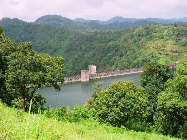 അഞ്ച് അണക്കെട്ടുകൾ