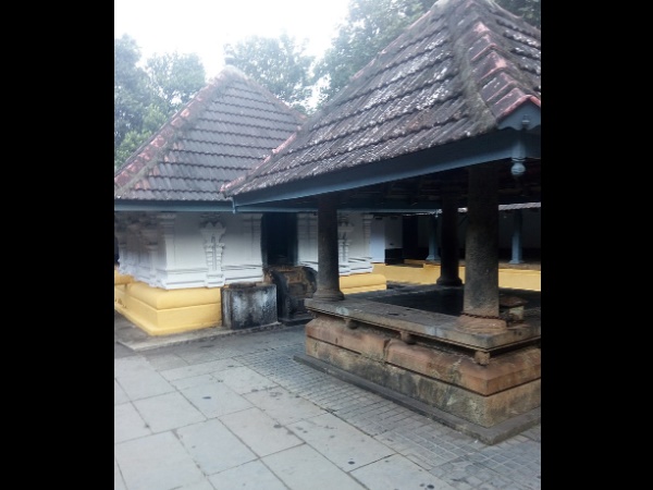 വിരാഡൂർ ക്ഷേത്രം