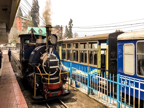വെറും നാല് പേർ