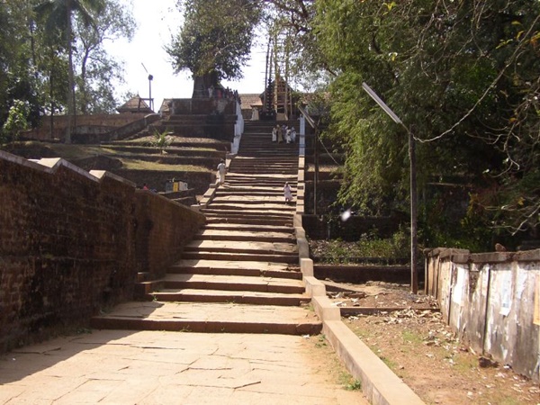 ലോകത്തിലെ ഏറ്റവും മനോഹരമായ ശിവലിംഗം