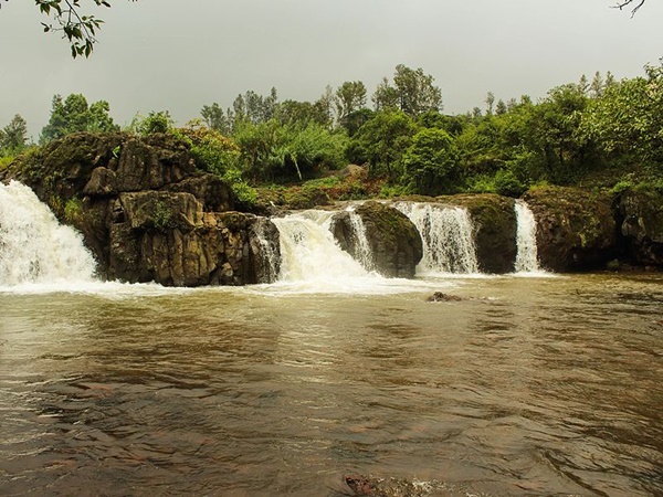 ലിംഗ്മല വെള്ളച്ചാട്ടം