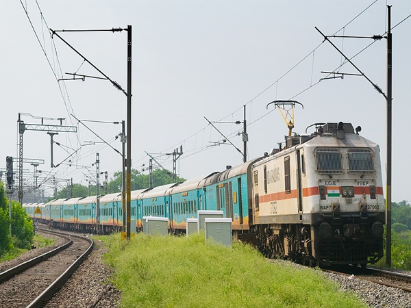 ഹംസഫർ എക്സ്പ്രസ്