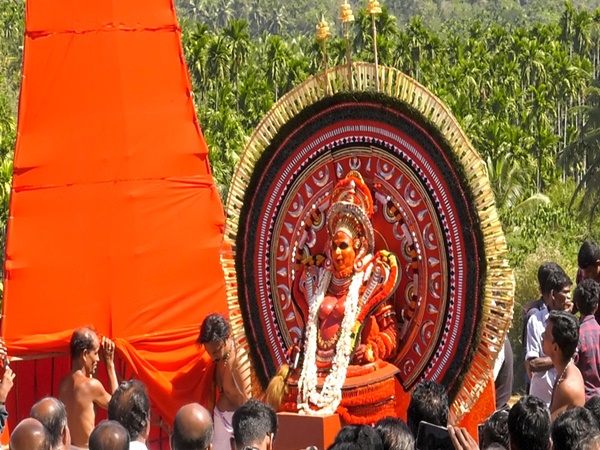 കാനത്തൂർ നാൽവർ ഭൂതോത്സവം