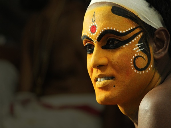 പുരാണങ്ങളിലൂടെ