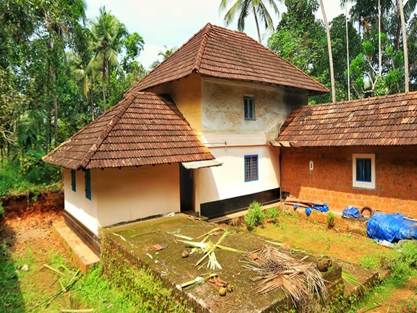 ചാവേർ