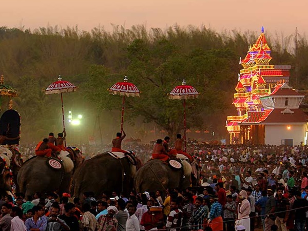 ഉത്രാളിക്കാവ് പൂരം