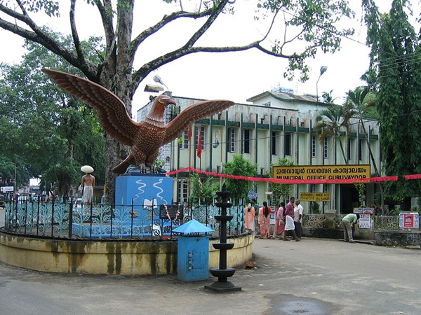 ഗുരുവായൂർ ആനയോട്ടം