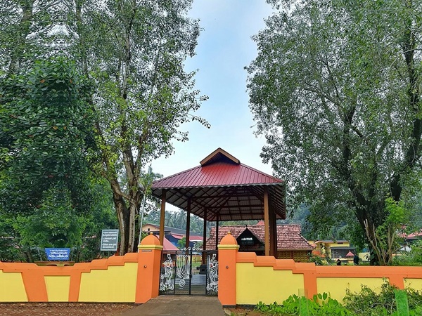 കാട്ടകാമ്പൽ ക്ഷേത്രം