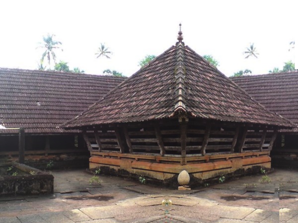 നെടുമ്പുര കുലശേഖരനെല്ലൂർ ക്ഷേത്രം