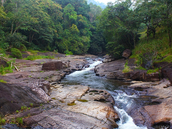 സന്ദര്ശിക്കുവാൻ പറ്റിയ സമയം