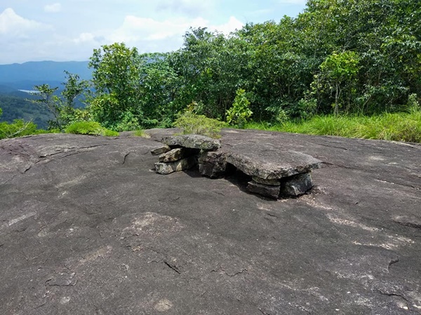 ദ്രവ്യപ്പാറ ക്ഷേത്രം