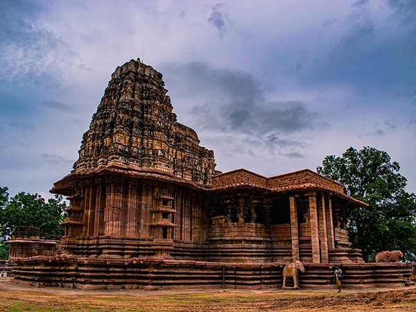എത്തിച്ചേരുവാൻ