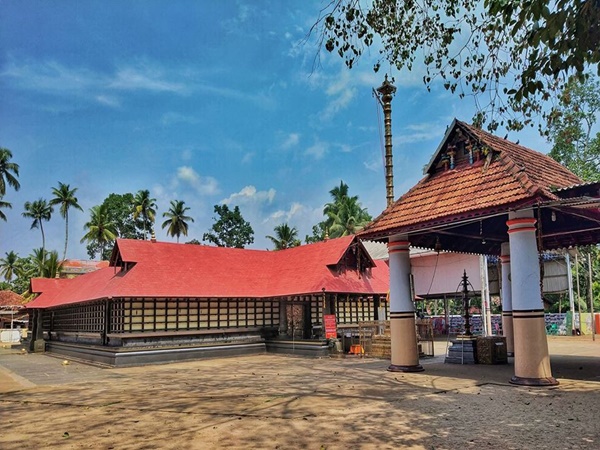മരുതോവട്ടം ധന്വന്തരി ക്ഷേത്രം