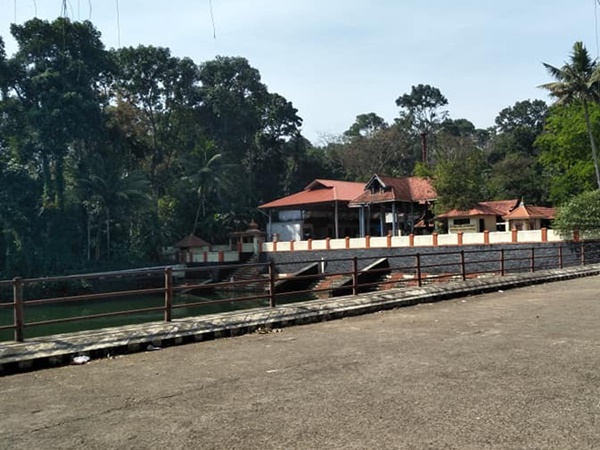 ചെറുവള്ളി ദേവി ക്ഷേത്രം