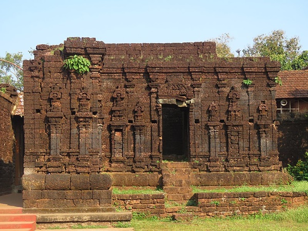 അപൂർവ്വ ആചാരങ്ങൾ