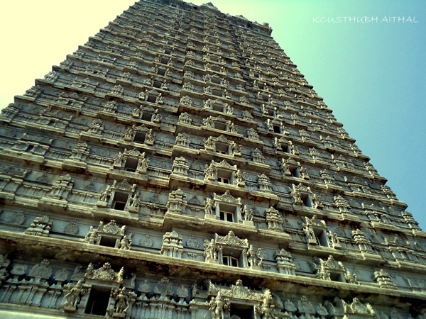 249 അടി ഉയരത്തിലെ രാജഗോപുരം