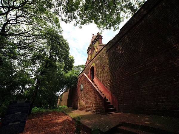 തലശ്ശേരി കോട്ട