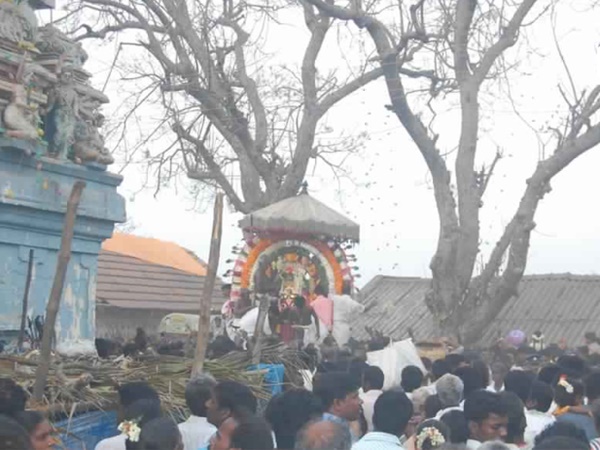 ചിത്ര പൗര്ണ്ണമി നാളില്