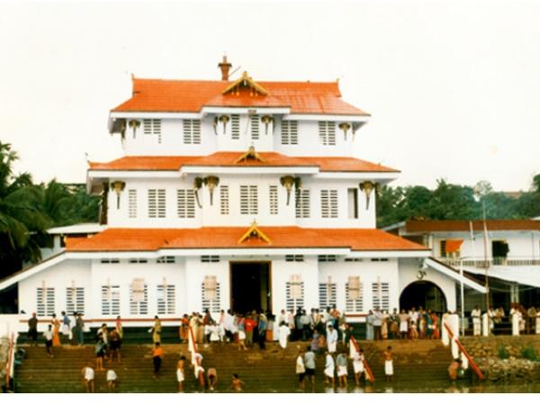 തൃക്കേട്ട- പറശ്ശിനിക്കടവ് മുത്തപ്പന് ക്ഷേത്രം