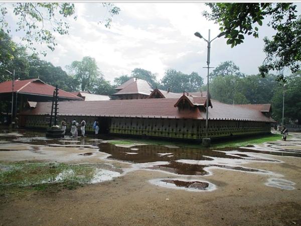 പൂരാടം- കൊടുങ്ങല്ലൂര് ഭഗവതി ക്ഷേത്രം
