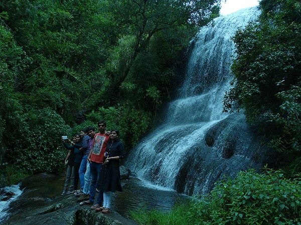 ബിയര് ഷോല വെള്ളച്ചാട്ടം