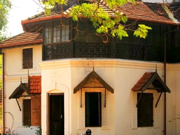 അല്പം ചരിത്രം