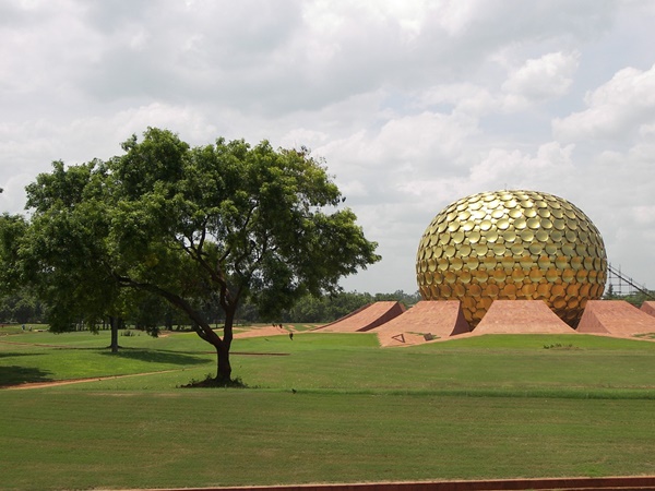 ഓറോവില് എന്ന ആഗോള ഗ്രാമം