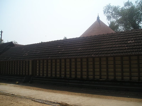 വാമനക്ഷേത്രവും ശിവക്ഷേത്രവും