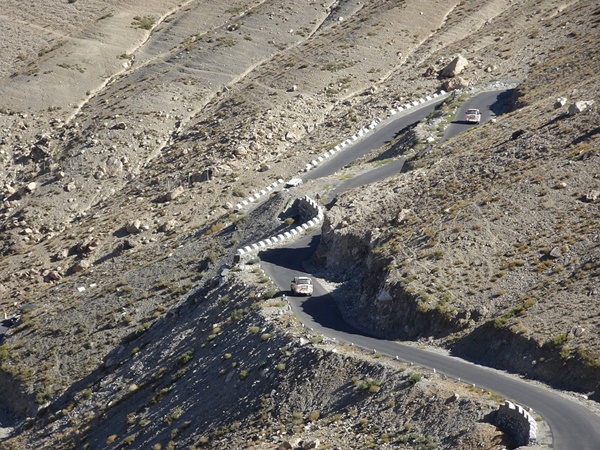 Himachal Pradesh Opened For Tourists, Spiti Will Remain Shut For 2020 1 ബസുകള്ക്ക് പ്രവേശനമില്ല